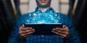 Futuristic Technology Retail Warehouse: Managers use digital tablets to manage smart warehouses for overseas exports. Digital inventory control, smart logistics, future transportation innovation